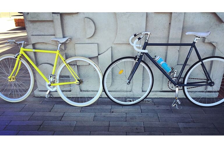bicycle-bike-water-bottle-tyre