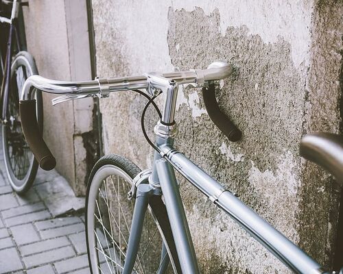 bike-bicycle-city-street