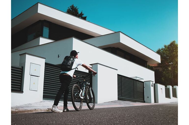 architecture-bicycle-biker-building